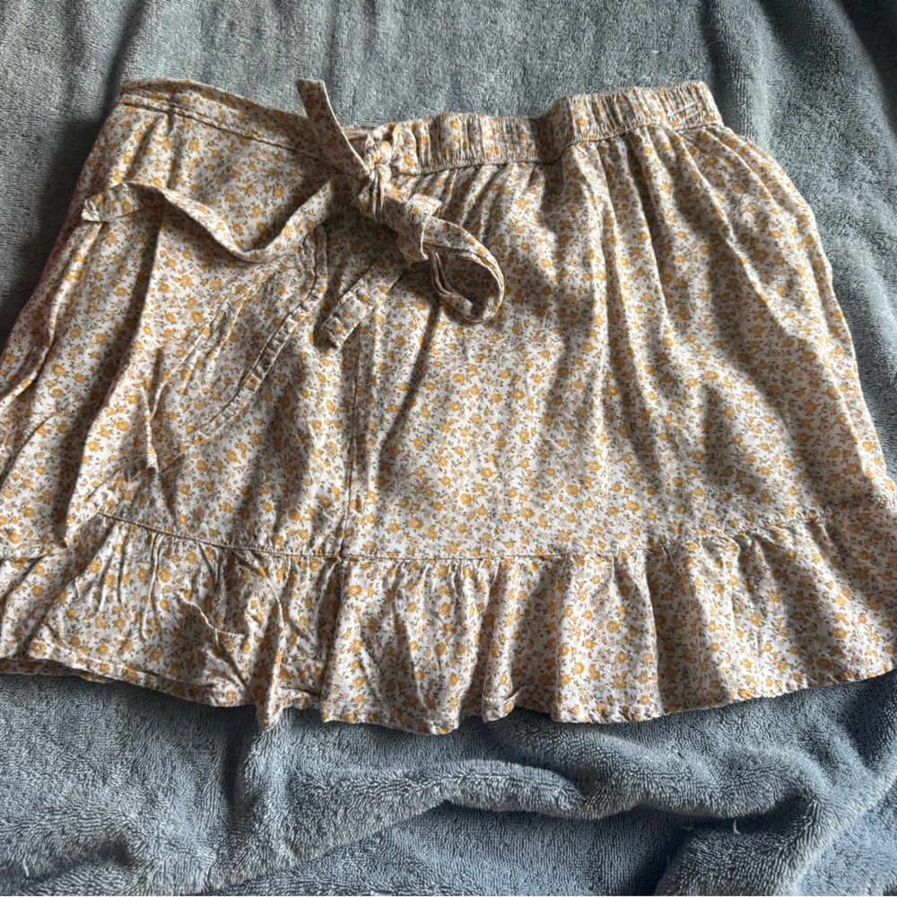 Hollister Cream Mini Skirt with Mustard Floral Print